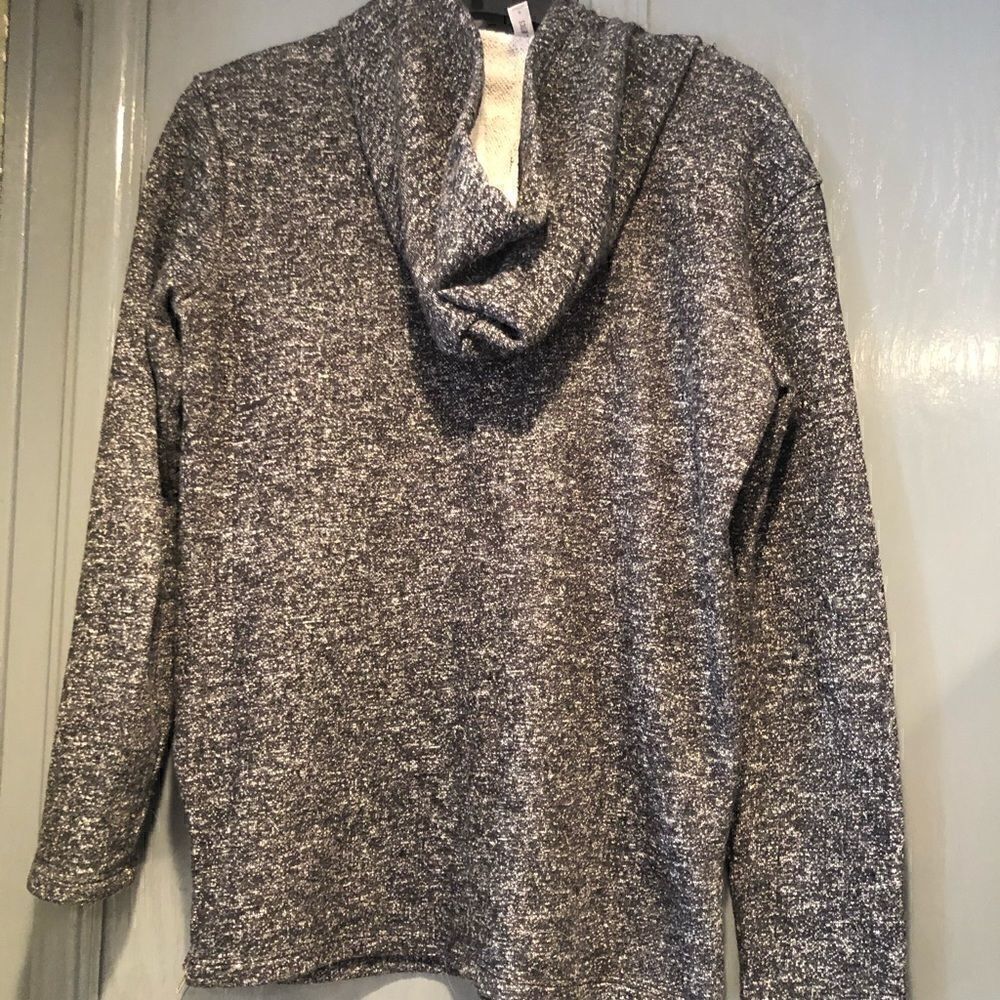 Fabletics Hoodie   - Picture 2 of 5